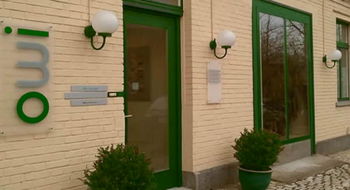 Der Eingang zur owi Praxis für Integrative Hypnosetherapie und Veränderungscoaching